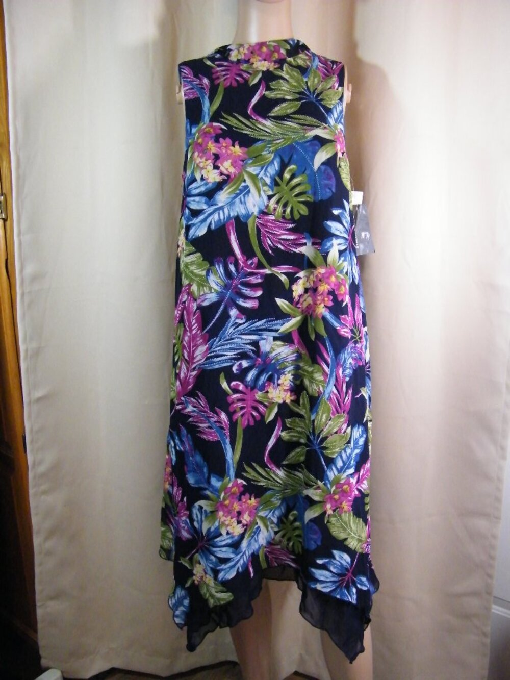 Stella & Julie Summer dress formal/ casual Sz 4 women NWT